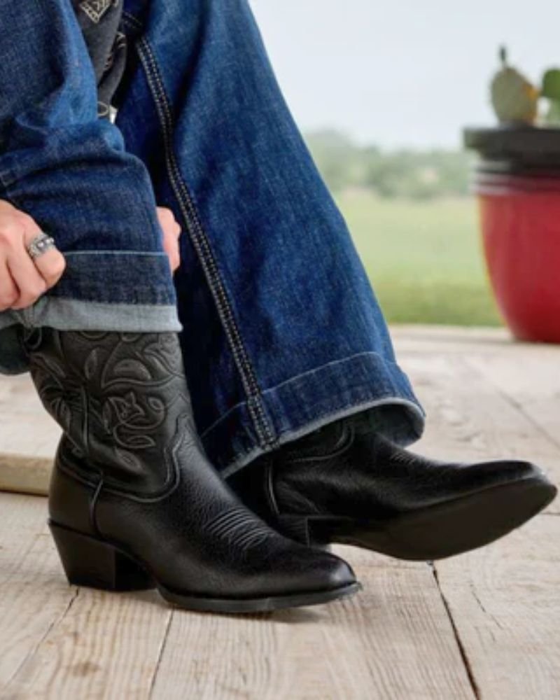 Ariat